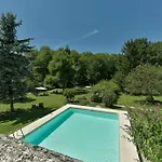 Le Prieure Отель типа 