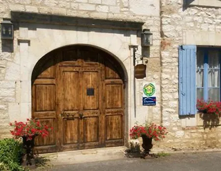 לינה וארוחת בוקר Le Prieure סווילאק