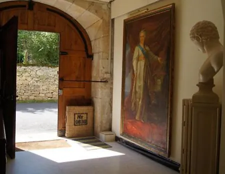 לינה וארוחת בוקר Le Prieure