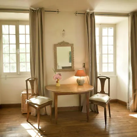 Couette-café Le Prieure 4*